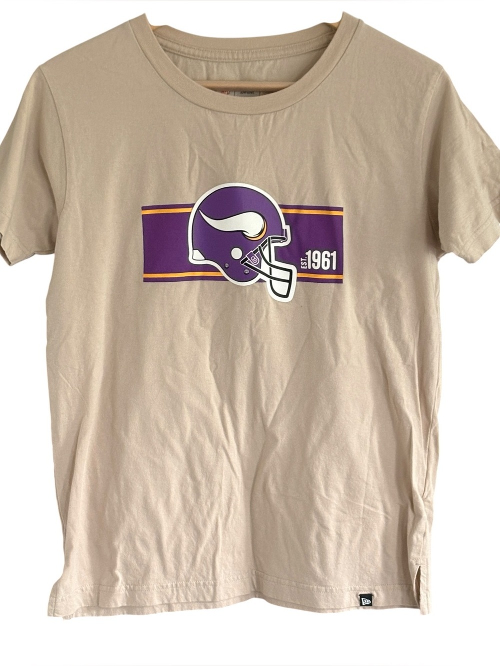 Team Apparel Womens 1961 Vikings MN Tee Shirt Size Small Tan